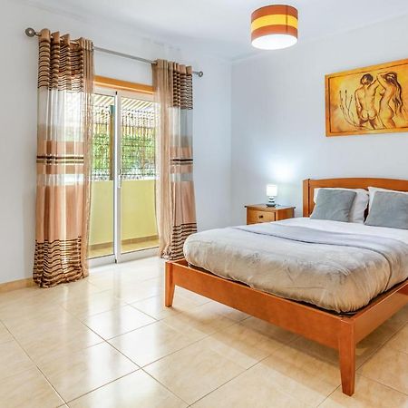 Spacious 2 Bdr Apartment W/ Patio By Lovelystay อาร์มาซอง เด เปรา ภายนอก รูปภาพ