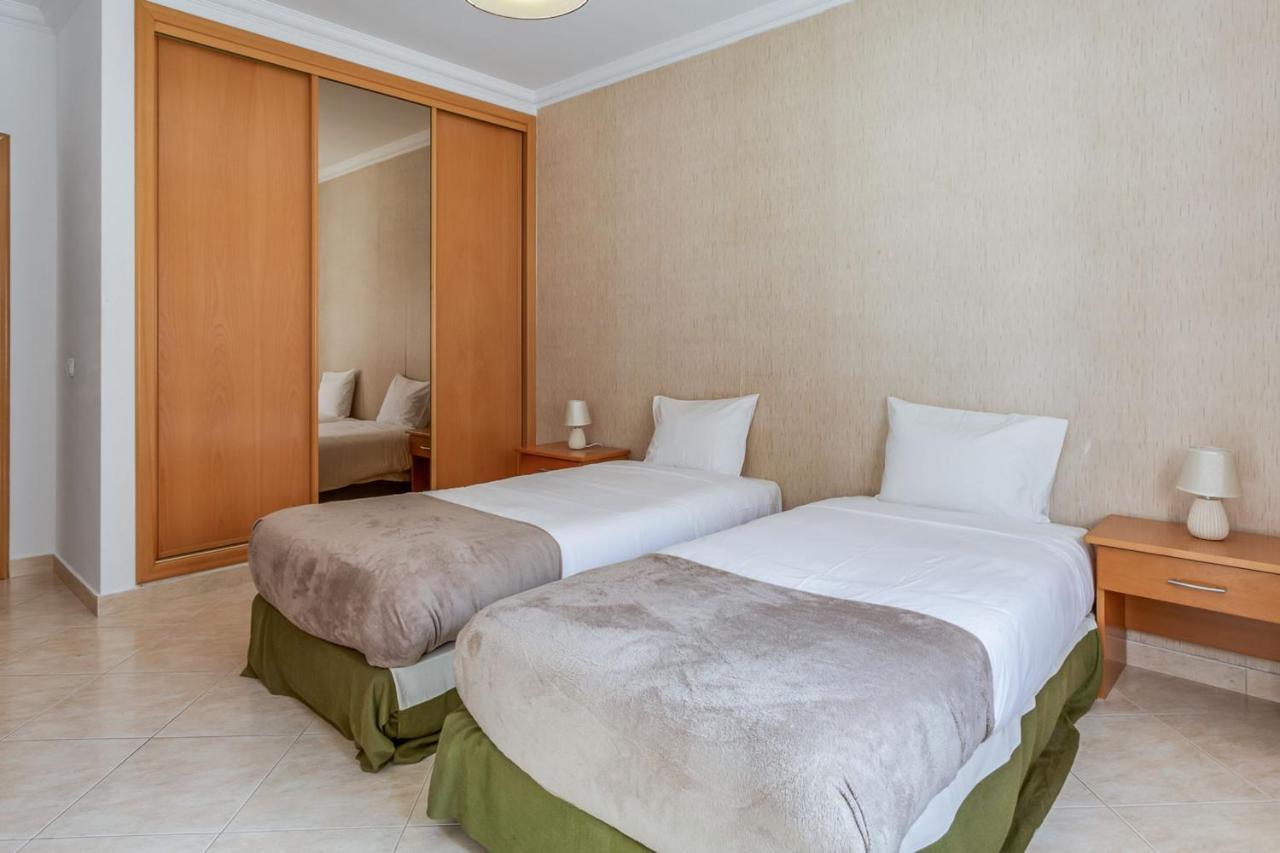 Spacious 2 Bdr Apartment W/ Patio By Lovelystay อาร์มาซอง เด เปรา ภายนอก รูปภาพ